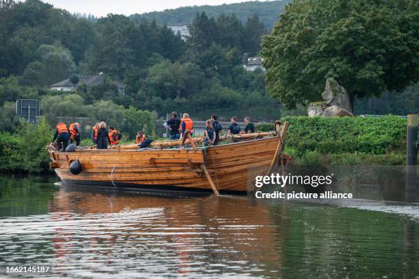 38 Bissula Stock Photos, HighRes Pictures, and Images Getty Images