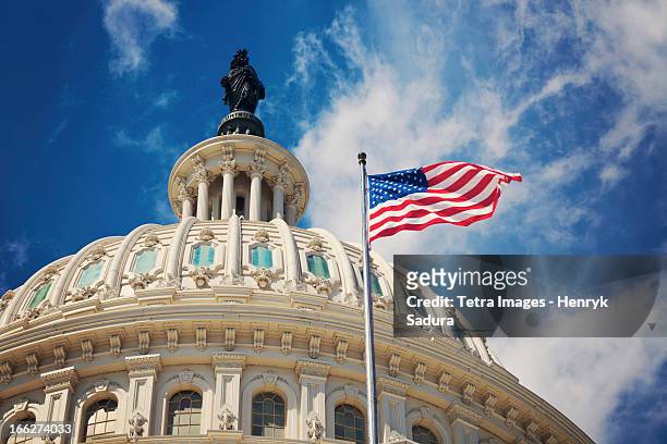 usa, columbia, washington dc, capitol building - amerikanska flaggan bildbanksfoton och bilder