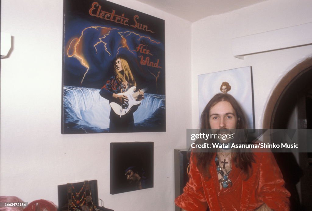 Uli Hjon Roth German guitarist Uli Jon Roth, leader of the band Electric Sun and ...