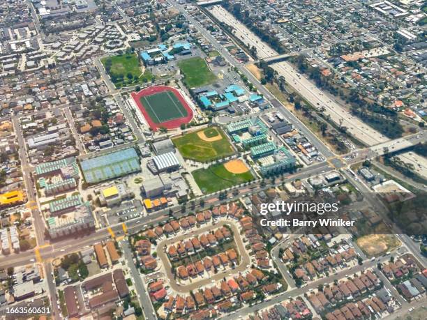 homes and highway in chula vista - chula vista - fotografias e filmes do acervo