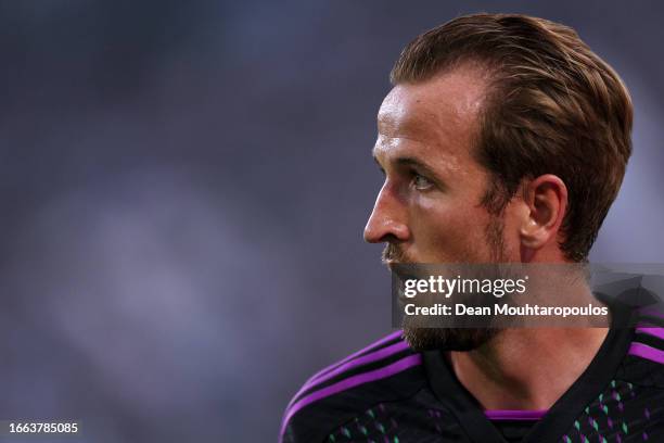 Harry Kane of Bayern Munich looks on during the Bundesliga match between Borussia Mönchengladbach and FC Bayern München at Borussia Park Stadium on...