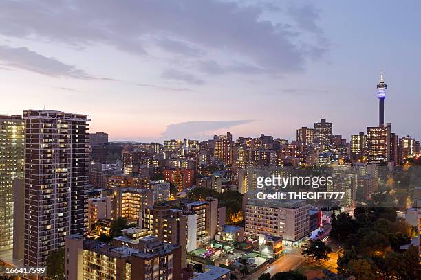 view of skyline of johannesburg, south africa - african cityscape stockfoto's en -beelden
