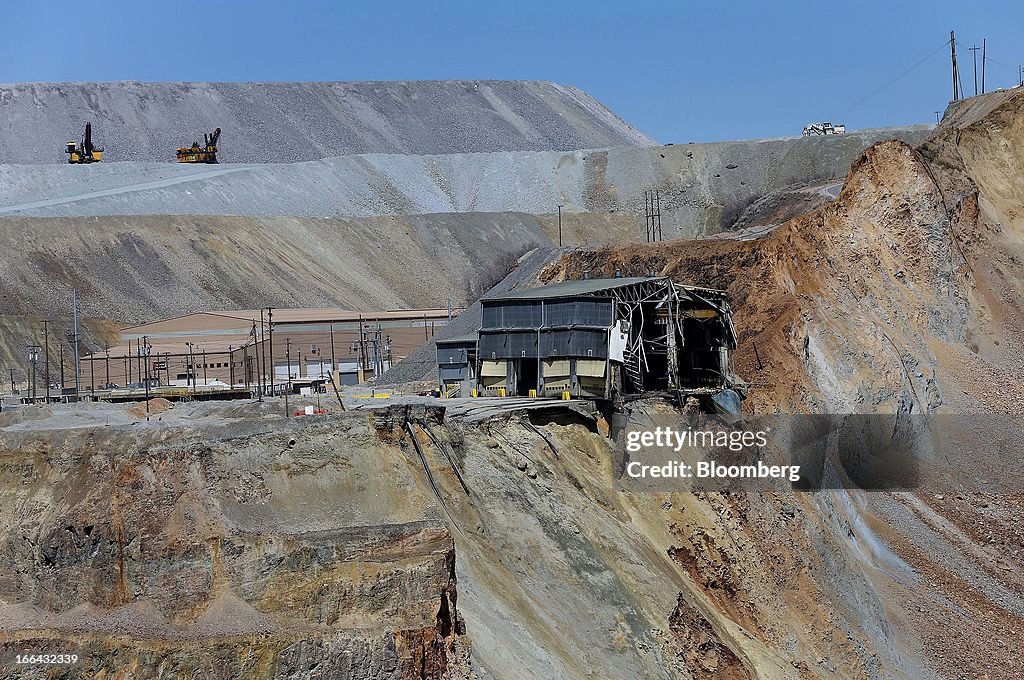 Massive Landslide Halts Production At Rio Tinto's Bingham Canyon Mine