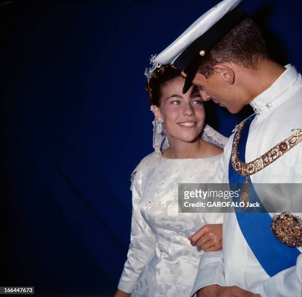 The Marriage Of Princess Claude Of France And Duke Amedee Aosta. Cintra - 12 juillet 1964 - Lors de leur mariage à l'église 'Sao Pedro', la princesse...
