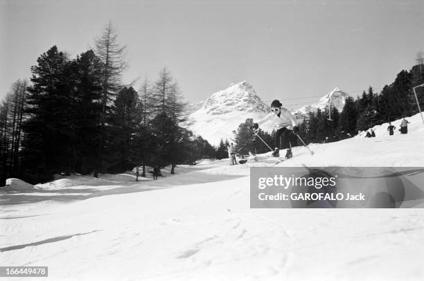 Rendezvous With The Shah Of Iran, Farah Diba And Their Children The Prince Reza And Princess Faranaz In Saint Moritz. Suisse, Saint-Moritz, 19...