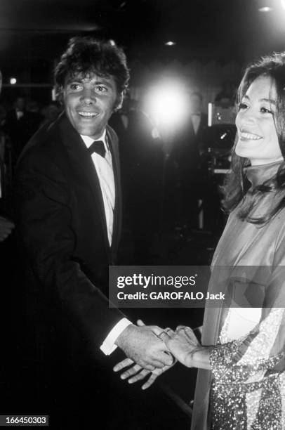 Two Oscars For The Film 'Un Homme Et Une Femme' By Claude Lelouch. Etats-Unis, Los Angeles, 13 avril 1967, Claude Lelouch, réalisateur, producteur,...