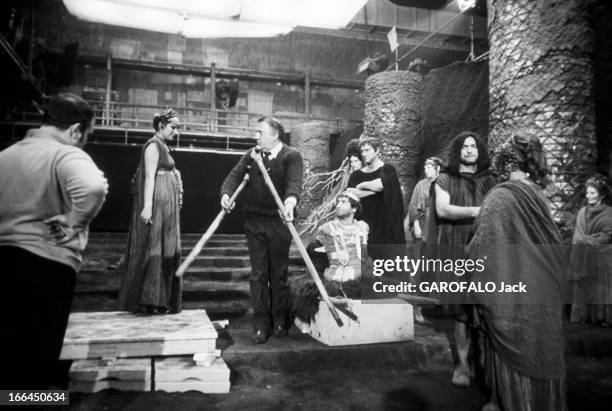 Shooting Of The Film 'Satyricon' Federico Fellini. Italie, Rome, janvier 1969, dans les studios de cinéma de 'Cinecitta', tournage du film...