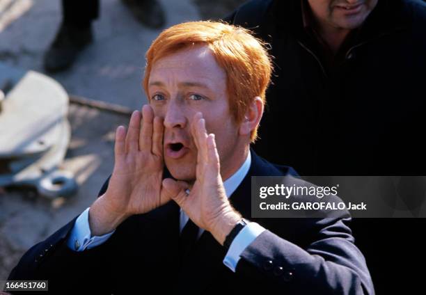 Shooting Of The Film'Le Petit Baigneur' By Robert Dhery. En France, en novembre 1967, lors du tournage du film 'Le Petit Baigneur', le réalisateur et...