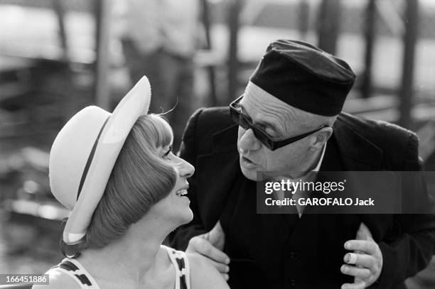 Shooting Of The Film'Le Petit Baigneur' By Robert Dhery. France, novembre 1967, lors du tournage du film 'Le Petit Baigneur' du réalisateur Robert...