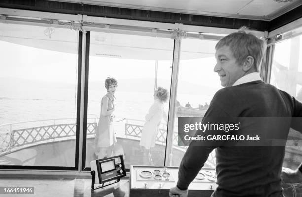 Shooting Of The Film'Le Petit Baigneur' By Robert Dhery. France, novembre 1967, lors du tournage du film 'Le Petit Baigneur' du réalisateur Robert...