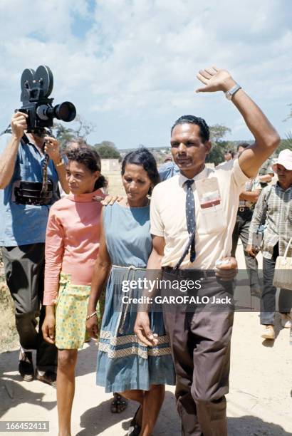 Uprising Of The People Of Anguilla Island In The Caribbean For Independence. Anguilla- 19 mars 1969- Lutte pour l'indépendance: dans une rue, le...