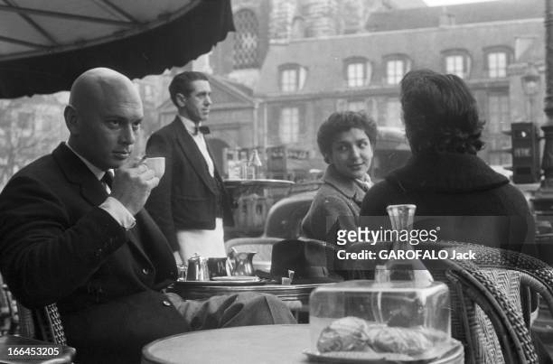 Rendezvous With Yul Brynner In Paris. France, Paris, 4 janvier 1957, l'acteur américain Yul BRYNNER fête la nouvelle année dans la capitale...