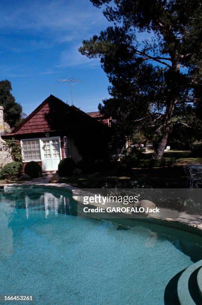 The House Of Sharon Tate. Californie, Bel Air- octobre 1969- vue intérieure de la propriété de Sharon TATE, actrice américaine, avec la piscine au...