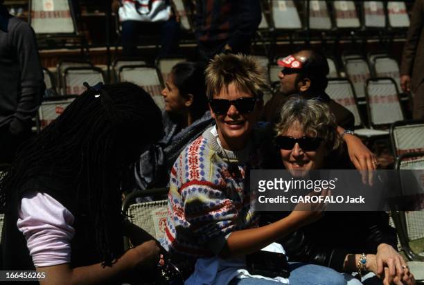 Yannick Noah And Henry Lecomte At Davis Cup. En Inde, à New DELHI, en février1984, lors du premier tour de la Coupe Davis 1984, Cécilia RHODE, la...