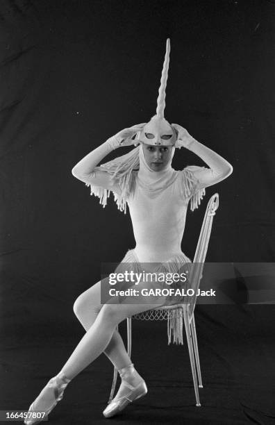 Liane Dayde In The Ballet 'La Dame A La Licorne'. Paris, 23 janvier 1959, le ballet 'La Dame à la licorne' à l'Opéra de Paris, avec Liane DAYDE ,...