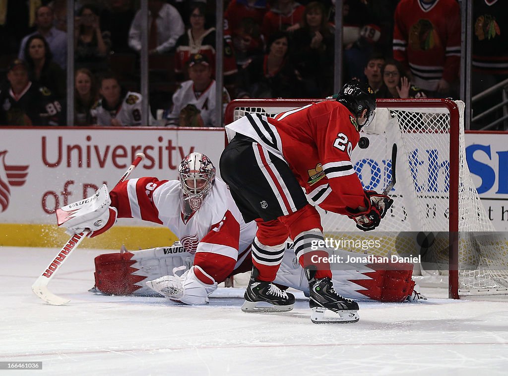 Detroit Red Wings v Chicago Blackhawks