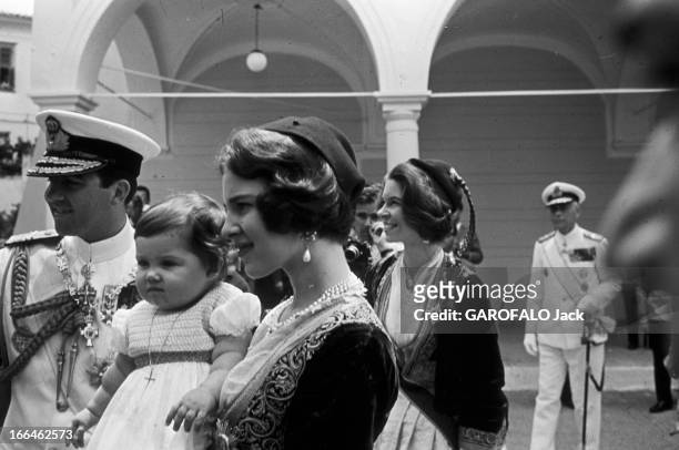 The Royal Family Of Greece: Constantin Ii, Anne-Marie Of Denmark And The Princess Alexia. Grèce, Athènes- 1966-Baptême de la petite Alexia, fille de...
