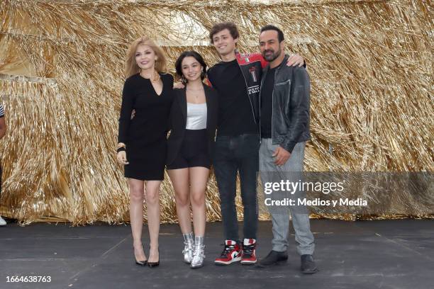 Itatí Cantoral, Karla Gaytan, Diego Peniche and Ariel Miramontes pose for photos during the first day of filming of the movie 'Desastre en Familia'...