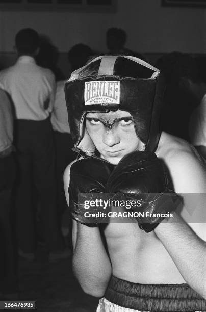 Marcel Cerdan Junior In Casablanca . Marcel CERDAN Junior veut comme son père être boxeur. Bien que légèrement blessé dans l''accident dont il a éte...