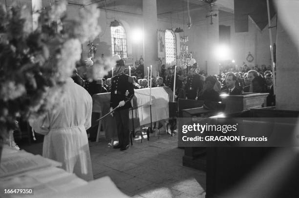 Funeral Of General De Gaulle In Colombey-Les-Deux-Eglises. Obsèques du général Charles DE GAULLE à Colombey-les-Deux-Eglises, 12 novembre 1970, en...