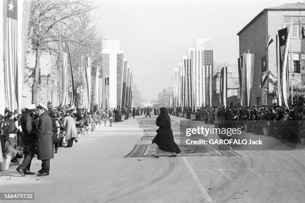 Official Travel Of The President Eisenhower In Iran. 22 décembre 1959, Iran voyage officiel du président des Etats-Unis EISENHOWER. Lors de ce voyage...