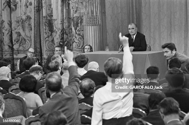 Press Conference Of Georges Pompidou. France, Paris, 10 juillet 1969, Au Palais de l'Elysée, le nouveau président de la république française Georges...
