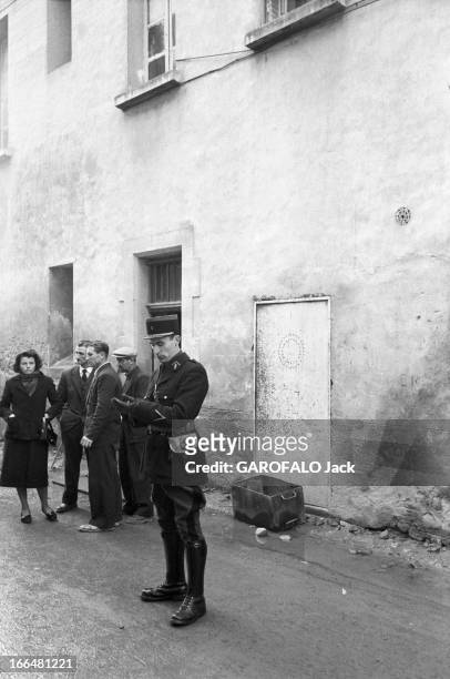 The Dominici Case. Lurs, dans la nuit du 4 au 5 août 1952, la famille anglaise DRUMMOND, Jack, le père, Anne, la mère et Elizabeth, leur fille, a été...