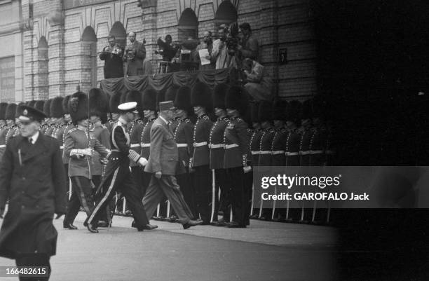 Official Visit Of Charles De Gaulle To The United Kingdom. Londres- 5 Avril 1960- Lors de la visite du Président Charles DE GAULLE et de son épouse:...