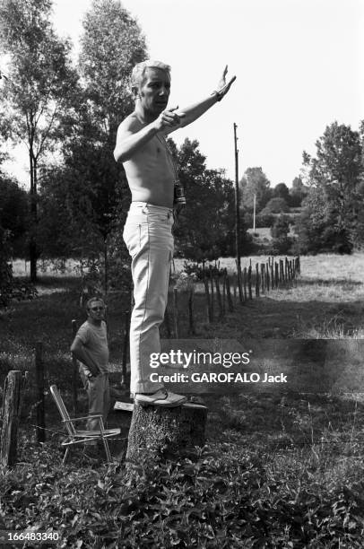 Shooting Of The Film 'Le Diable Par La Queue'. France, Fareins, 4 juillet 1968, 'Le Diable par la queue' est un film français réalisé par Philippe de...