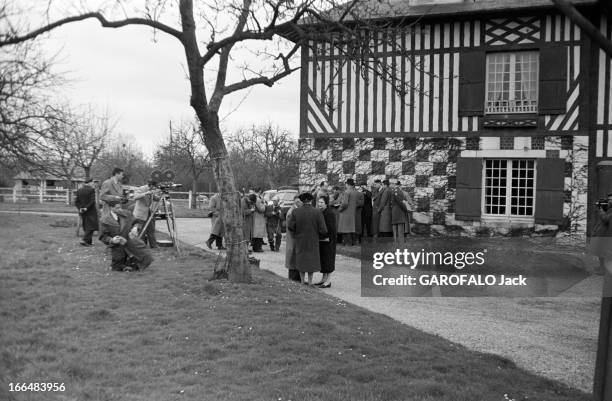 Week With The France Marshal Alphonse Juin. France, avril 1954, le général Alphonse JUIN a été élevé à la dignité de maréchal de France en 1952....