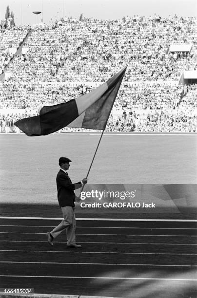 Rome Olympics Games 1960. Italie, jeux olympiques de Rome : ambiance, épreuves et rendez-vous avec des sportifs. 83 pays participèrent à ces jeux. 25...