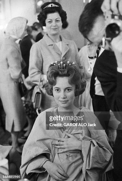 Alexandre De Paris Hair Dresser Of The Beginners Ball 1960. Le 1er ...