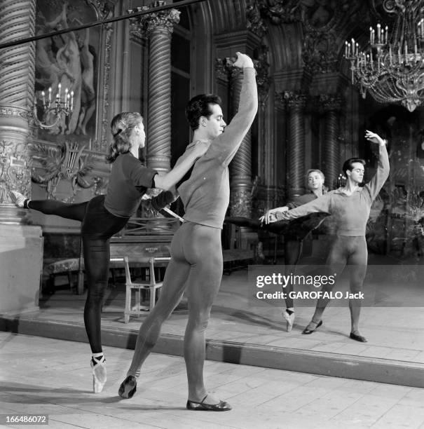 Close-Up Of Jean-Paul Andreani And Viviane Delini. France, Paris le premier danseur de l'Opéra de Paris Jean-Paul ANDREANI vient d'obtenir la...