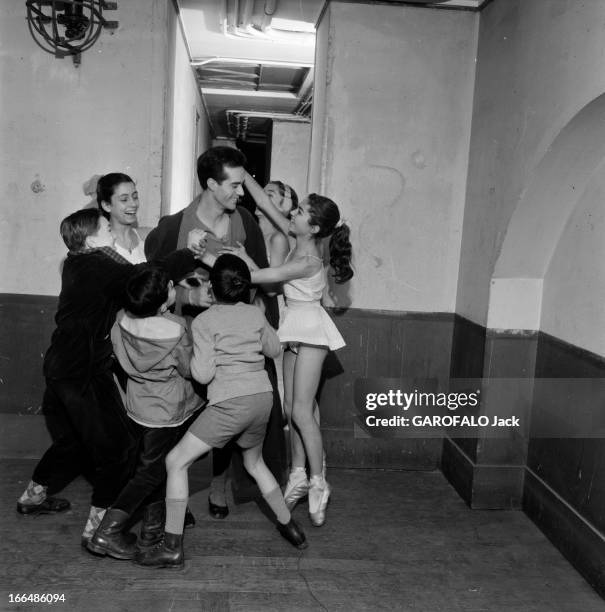 Close-Up Of Jean-Paul Andreani And Viviane Delini. France, Paris le premier danseur de l'Opéra de Paris Jean-Paul ANDREANI vient d'obtenir la...