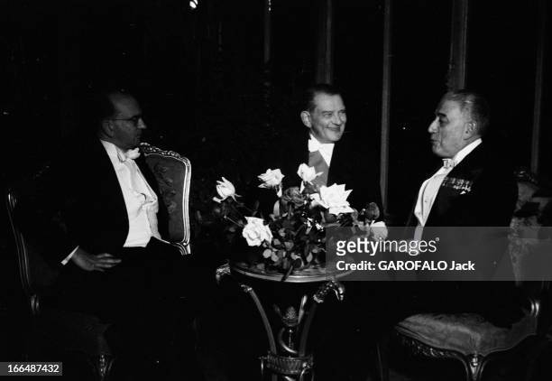 Reception In 1954 At The Elysee. En mars 1954, à Paris, une réception au palais de l'Élysée avec le président de la république française René COTY,...