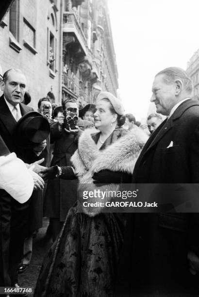 Wedding Of Francoise Egloff And Jean Claude Helary. Février 1955 Françoise EGLOFF une petite fille de René COTY président de la République épouse...