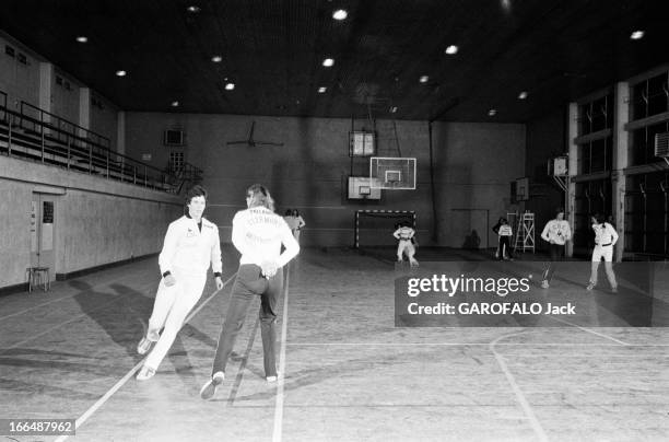 Women'S Team Of The Clermont University Club. Clermond-Ferrant, 25 mars 1974, l'équipe féminine de basket du CUC , surnommée 'les filles de Clermont'...