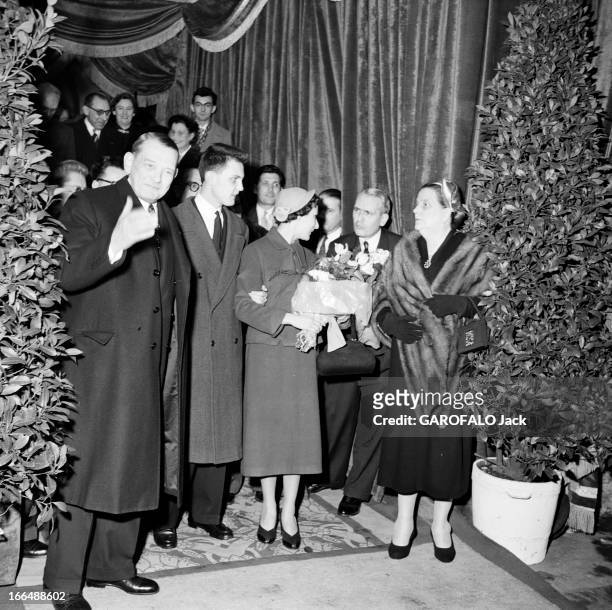 Wedding Of Francoise Egloff And Jean Claude Helary. Février 1955 Françoise EGLOFF une petite fille de René COTY président de la République épouse...