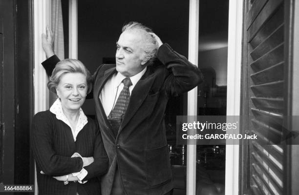 Close-Up Of Federico Fellini And His Wife Giulietta Masina In 1980. 14 Avril 1980 à Rome : Rendez-vous avec Federico FELLINI dans son bureau et sa...