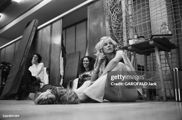 Sylvie Vartan Involved In The Television Programme 'Dancing Star'. France, Paris, 8 décembre 1976, dans un studio des Buttes de Chaumont, la...