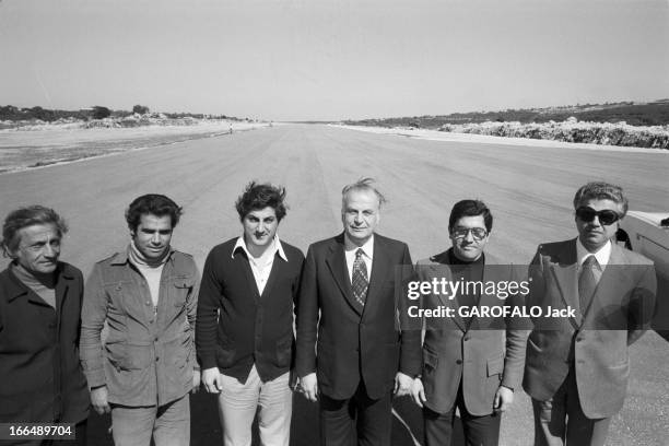 Lebanon War. Liban- 6 mars 1978- Guerre du Liban: Conflits intérieurs, attentats et milices; sur une piste d'atterrissage, de gauche à droite, deux...