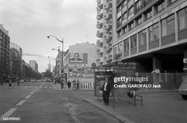 Paris Yesterday And Today. Paris- 21 mars 1977- Reportage: avenue du général Leclerc, près de la porte d'Orléans, dans le 14 ème arrondissement,...