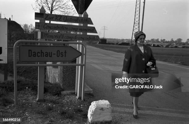 Rendezvous With Vera Eichmann. Allemagne, 4 mai 1962, Vera EICHMANN est l'épouse d'Adolf Eichmann, un haut fonctionnaire allemand sous le Troisième...