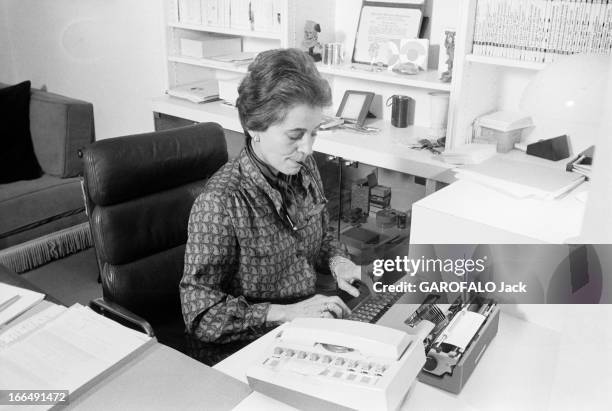 Rendezvous With Francoise Giroud. Paris, 16 décembre 1977, l'écrivaine et femme politique Françoise GIROUD, ancienne Secrétaire d'Etat à la Culture,...