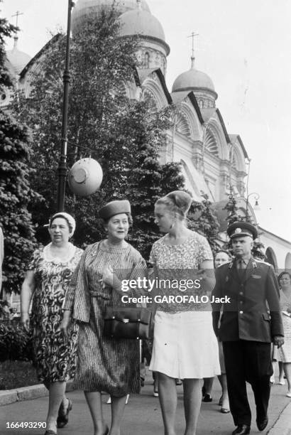 Official Travel Of General Charles De Gaulle To Ussr. URSS, Moscou, juin 1966, le président de la république française Charles de Gaulle se rend en...