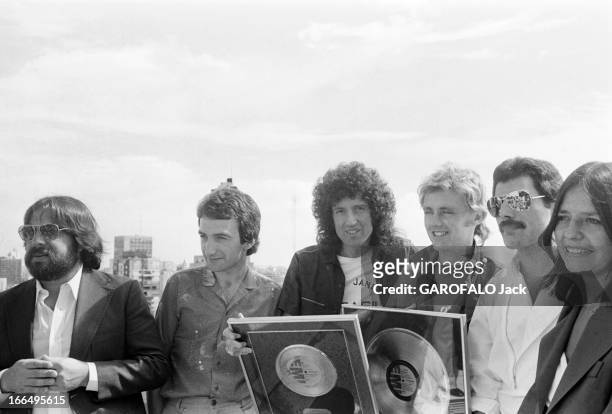 Concert Of The Band Queen. Argentine, 5 mars 1981, le groupe de rock anglais QUEEN, en tournée en Amérique du Sud, donne un concert au stade de Mar...