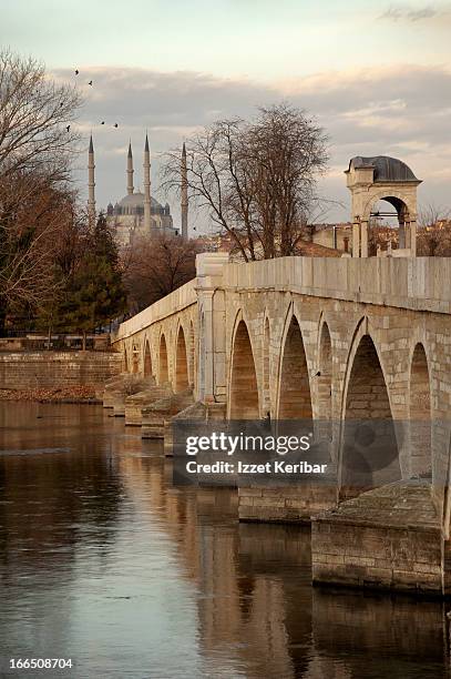 edirne meric bridge and selimiye mosque - edirne stock-fotos und bilder