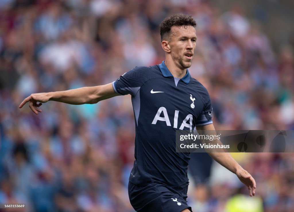 Burnley FC v Tottenham Hotspur - Premier League