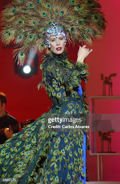 Spanish singer Maria Jimenez performs during the 49th ceremony Onda Awards November 28, 2002 at the Tivoli Theater in Barcelona, Spain. The Onda...