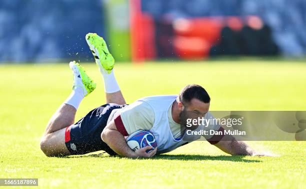 Bevan Rodd of England scores a try during a training session at Stade Ferdinand Petit on September 07, 2023 in Le Touquet-Paris-Plage, France....